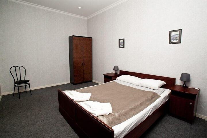 Room 3 of 26