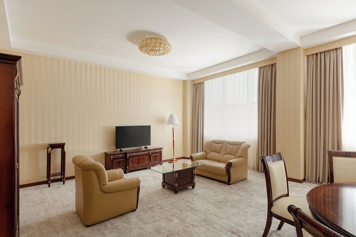 Room 25 of 124