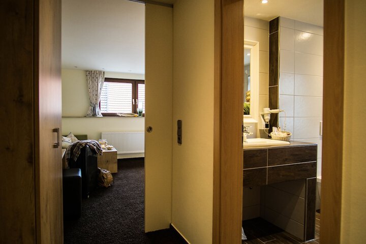 Room 2 of 55