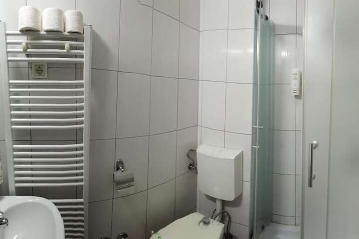 Room 25 of 54