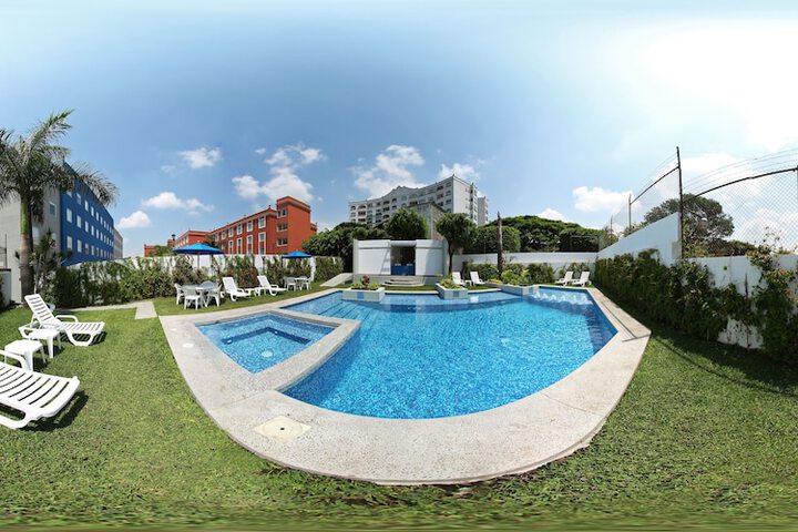Pools & Facilities