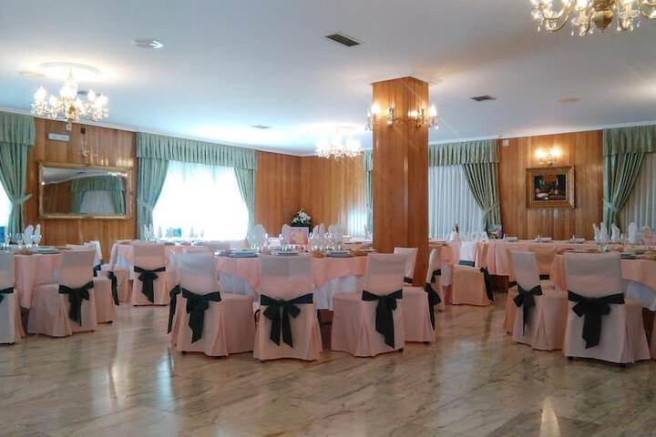 Ballroom/Hall 57 of 66