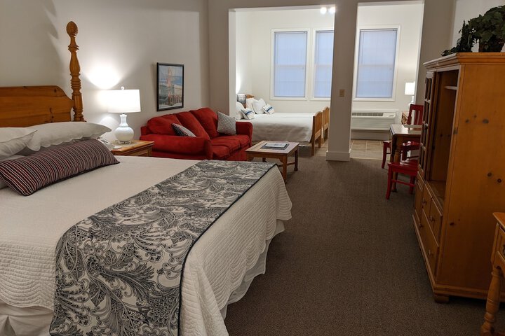Room 17 of 36
