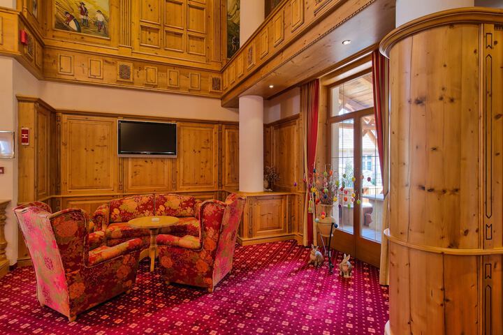 Hotel Lobby