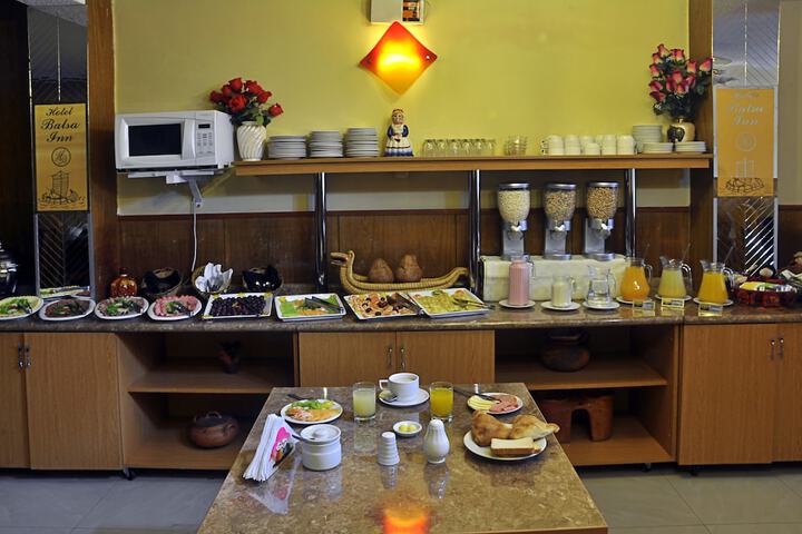 Breakfast/Coffee Service 24 of 42