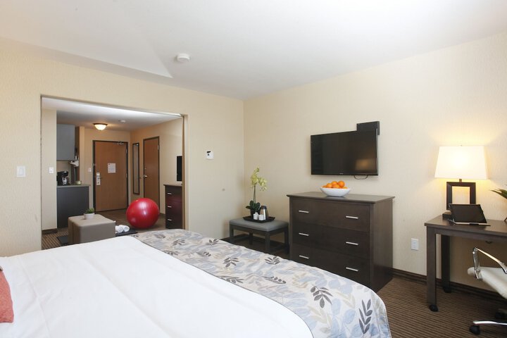 Room 9 of 42