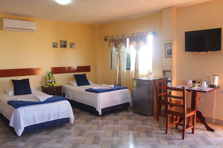 Room 33 of 38