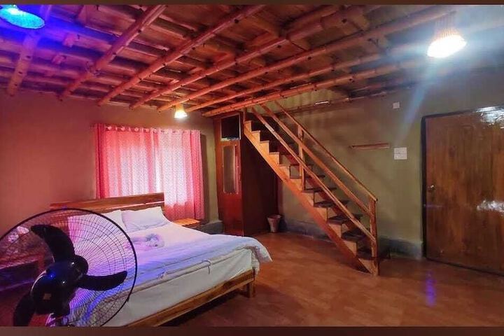 Room 17 of 100