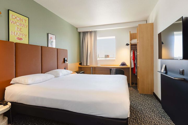 Room 14 of 139