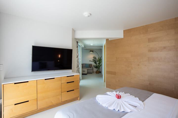 Room 11 of 100