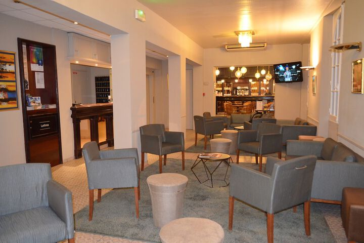 Hotel Interior 7 of 31