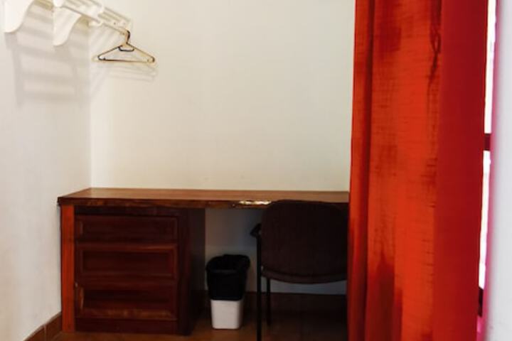 Room 10 of 65