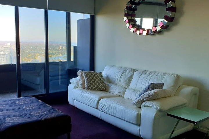 Room 5 of 19