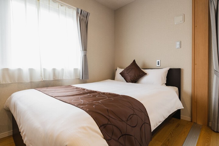 Room 3 of 29