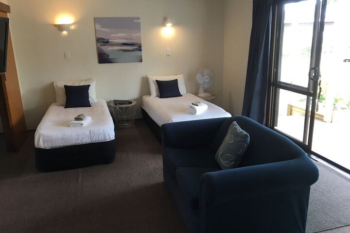 Room 90 of 141