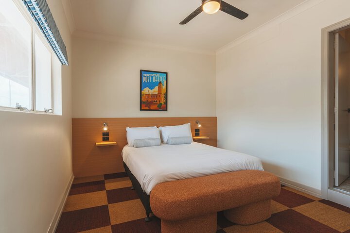 Room 44 of 167
