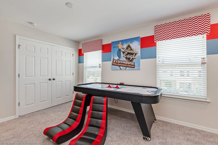 Room 2 of 55