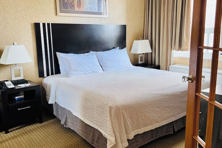 Room 20 of 35