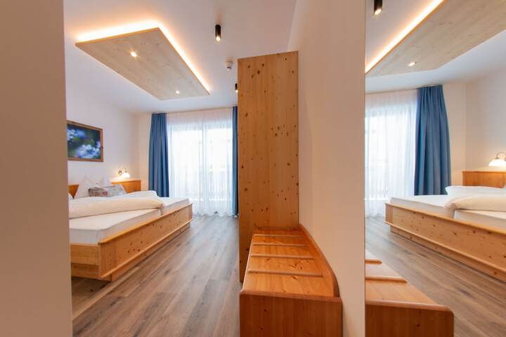 Room 18 of 73