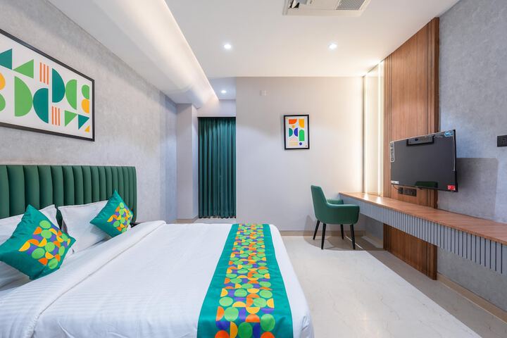 Room 14 of 50