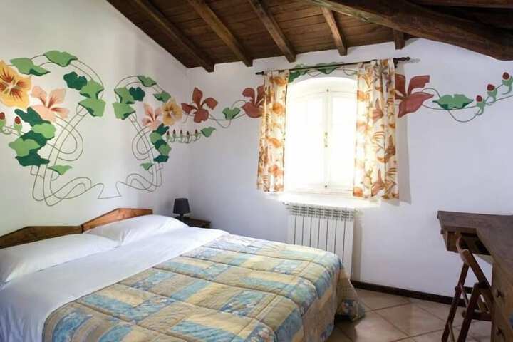 Room 8 of 52