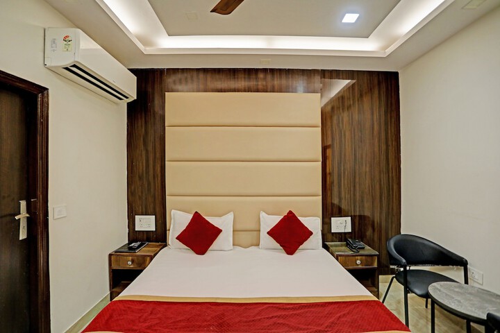 Room 22 of 65