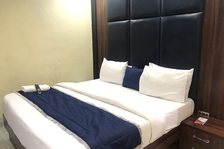 Room 5 of 27