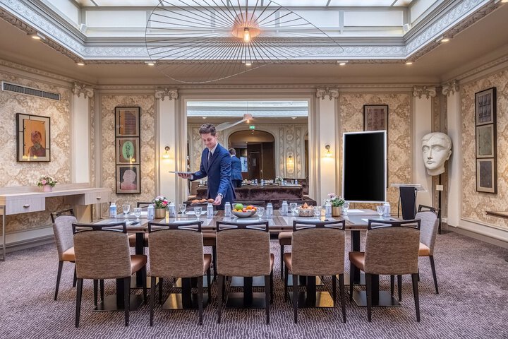 Dining 60 of 81