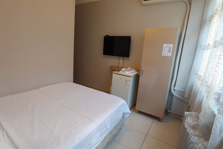 Room 22 of 39