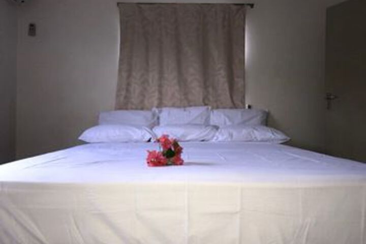 Room 6 of 36
