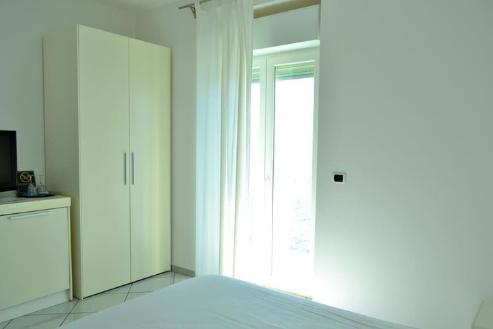 Room 16 of 61