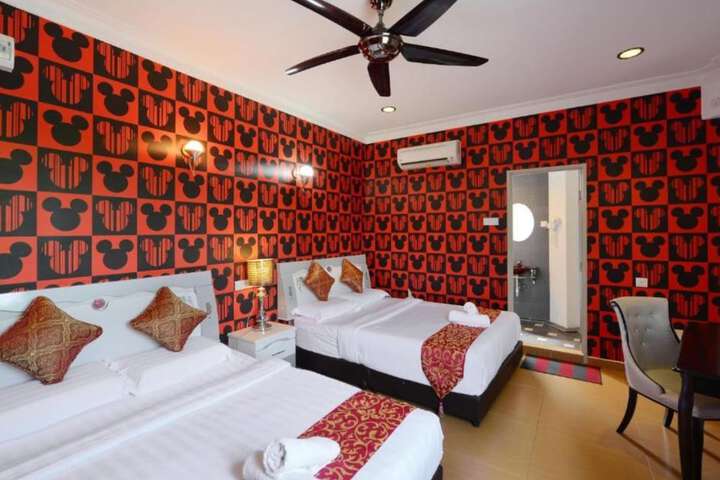 Room 3 of 15