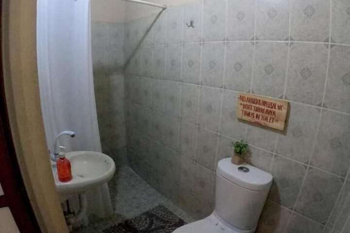 Room 8 of 22