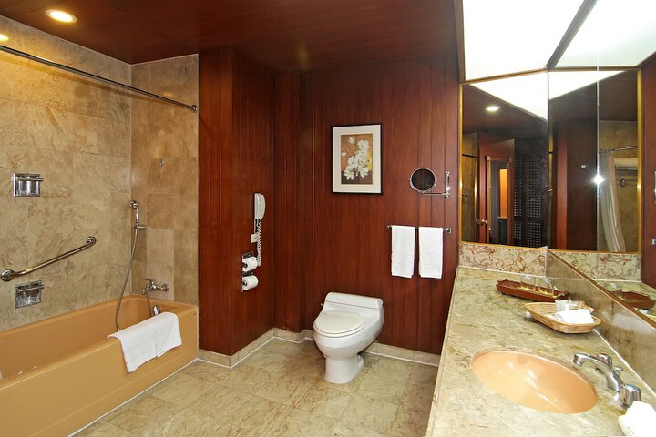 Room 44 of 77