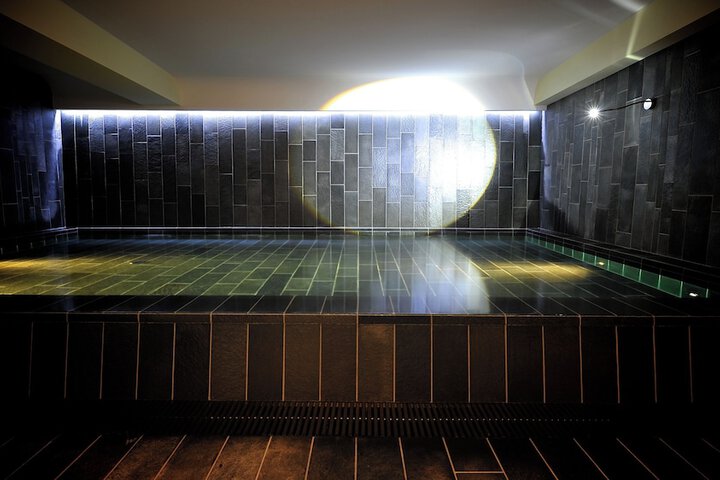 Pool 92 of 158