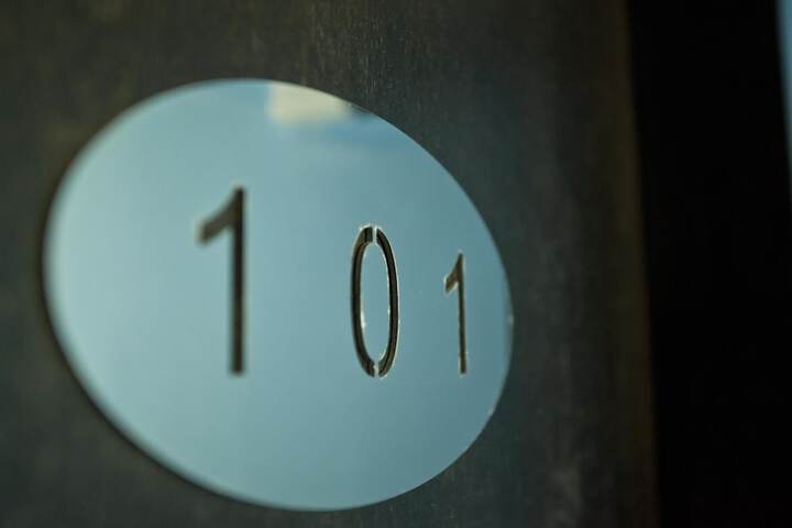 Room 16 of 31