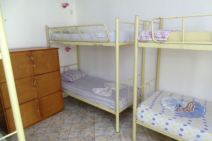 Room 3 of 35