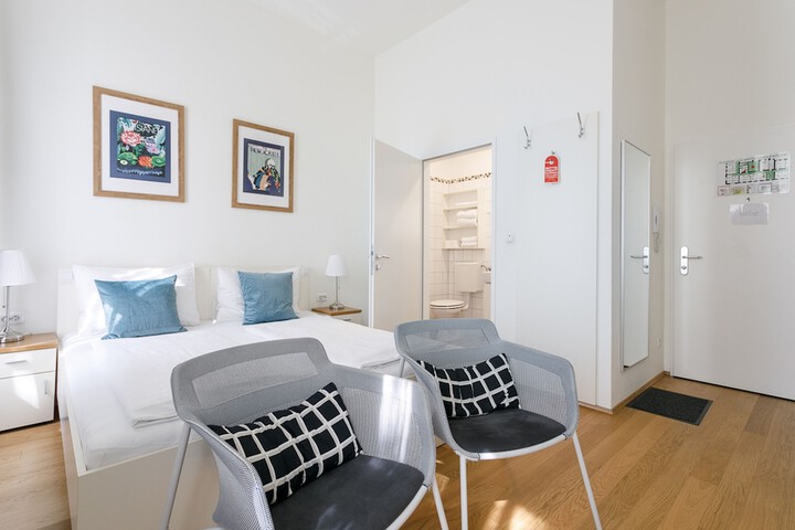 Room 7 of 22
