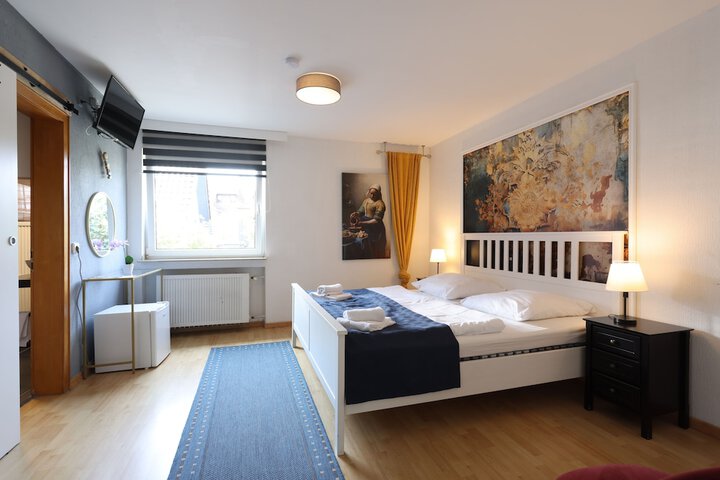 Room 9 of 70