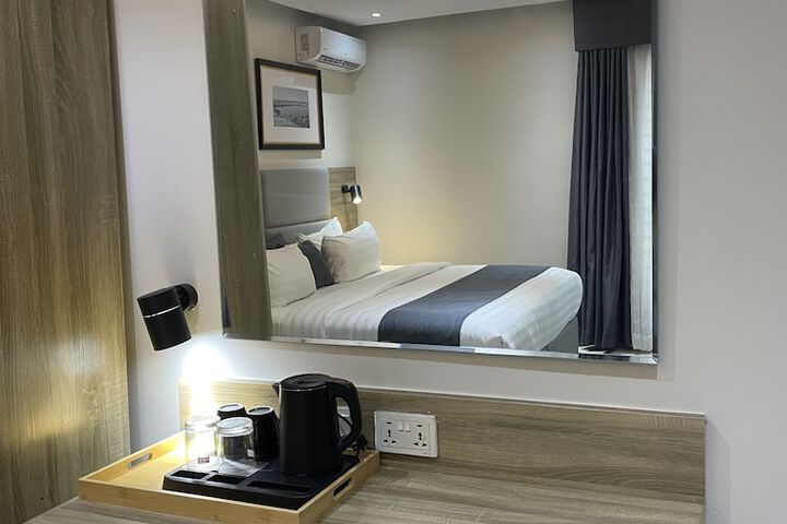 Room 12 of 46
