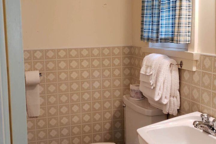Room 177 of 215