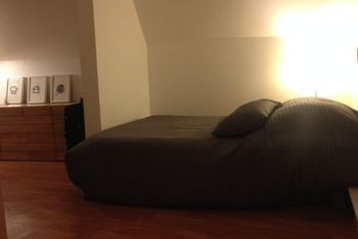 Room 37 of 85