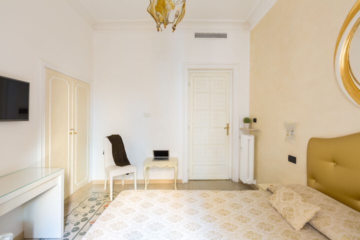 Room 26 of 75