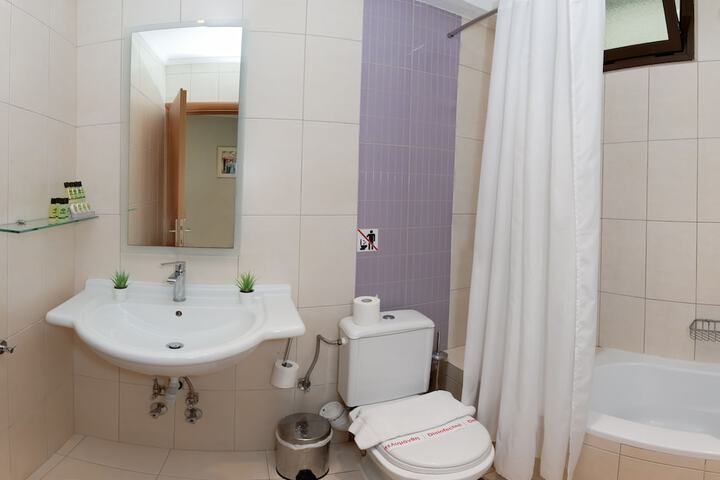 Room 60 of 126