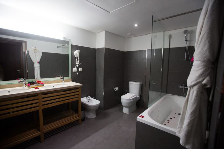 Room 41 of 60