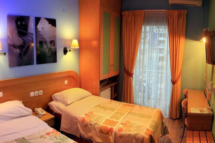 Room 20 of 47