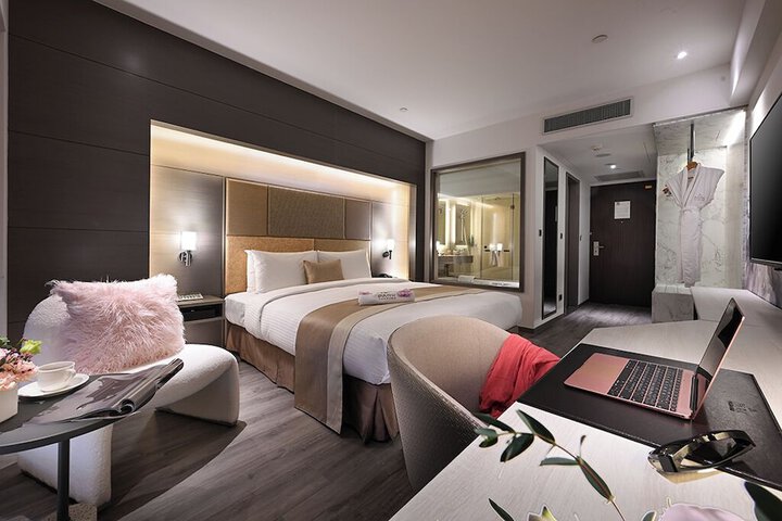 Room 46 of 94