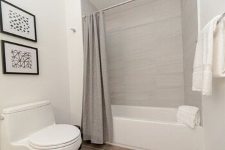 Room 45 of 188