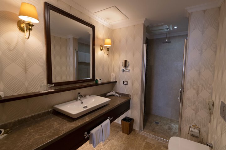 Bathroom Photo