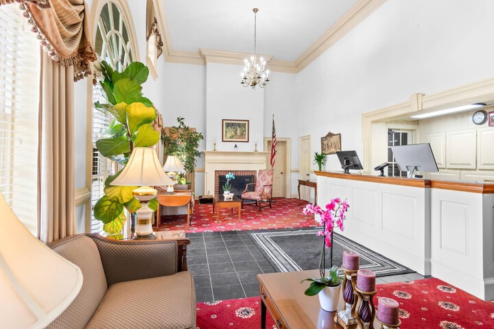 Guest Lobby